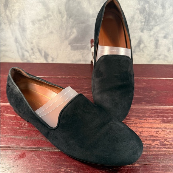 Vionic Women's Willa Black Suede Leather Slip On Loafers Size 8 - Picture 11 of 11